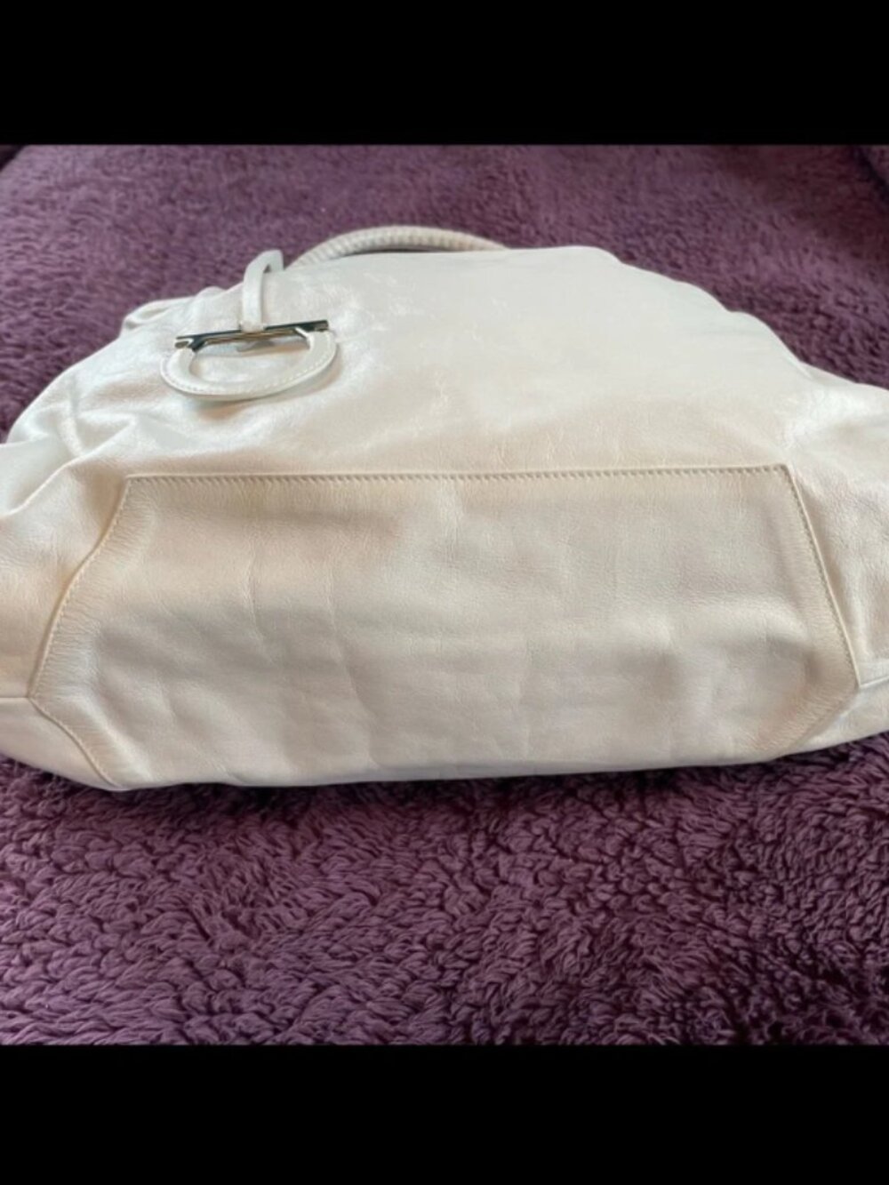 Salvatore Ferragamo Italian white leather shoulder bag - Picture 6 of 7